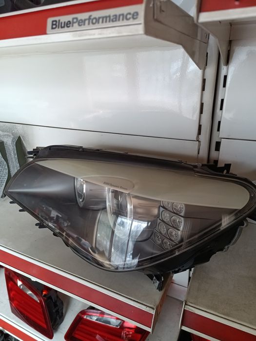 Фара на BMW  7 серии (F01)