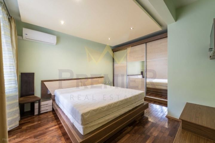 Дава се под наем Тристаен апартамент в Варна, Левски - 100 кв.м за 969 € - Снимка #9