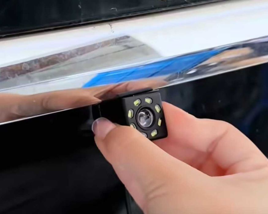 Преносима универсална мултимедия с Android Auto, Car Play.