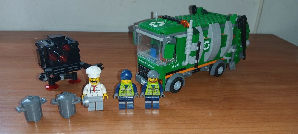 THE LEGO MOVIE 70806 - боклукчийска преса, 2 в 1