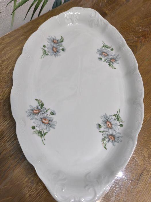 Set platouri porțelan Curtea de Argeș