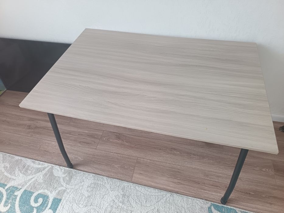 Үстел сатылады орындықтарымен де болады