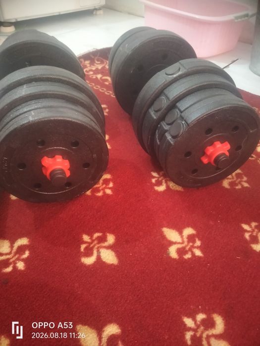 Срочно продам гантели