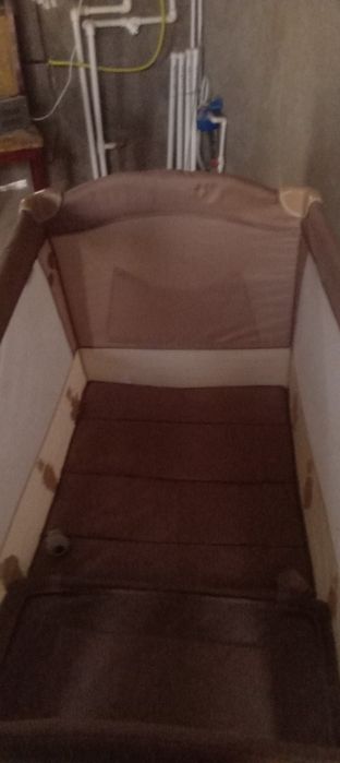 Продам манеж трансформер.