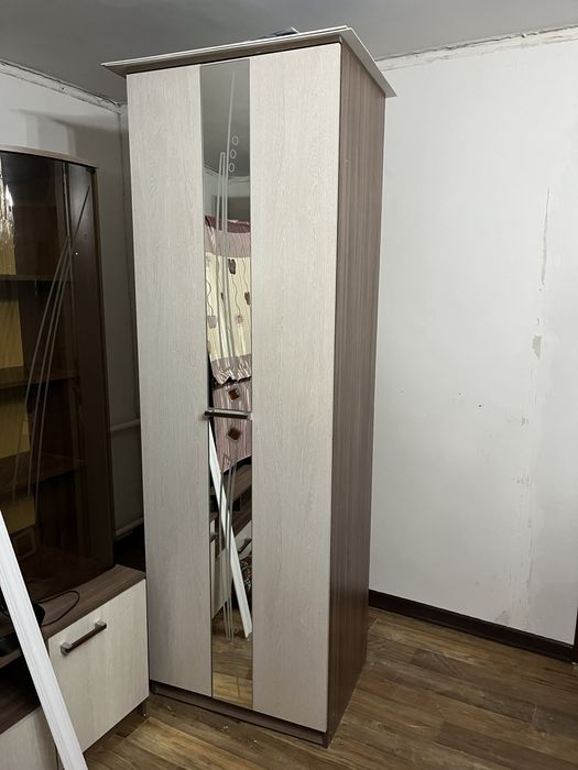 Продается сервант + шифонер