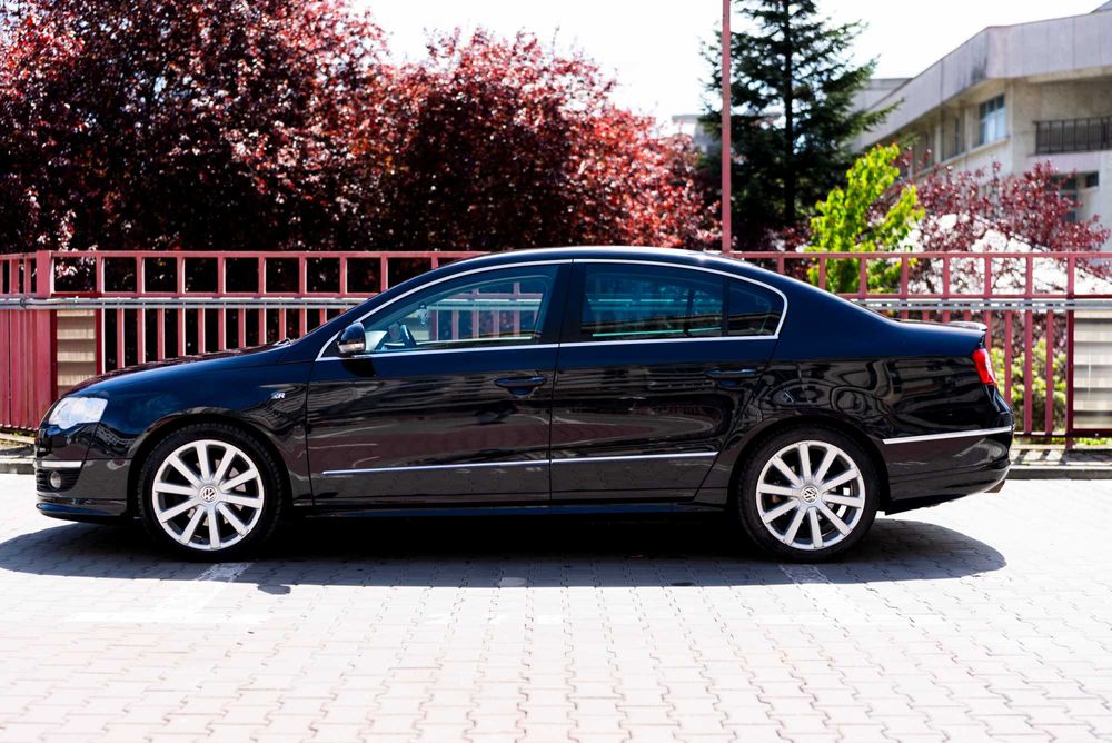 VW Passat B6 2.0 TDI R Line 2009 manual