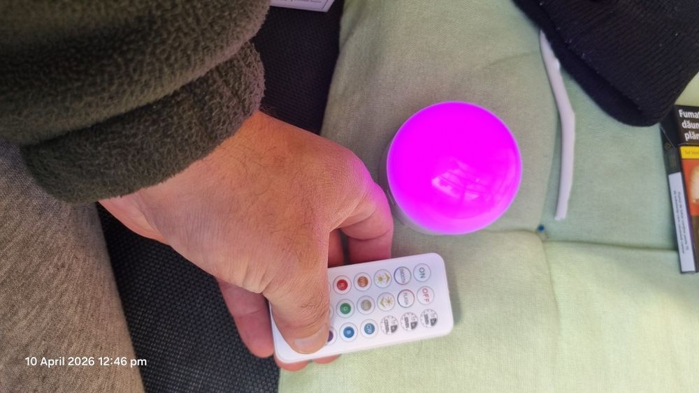 Lampa RGB de podea fara fir