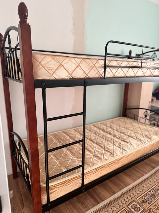 Двух яростная кровать