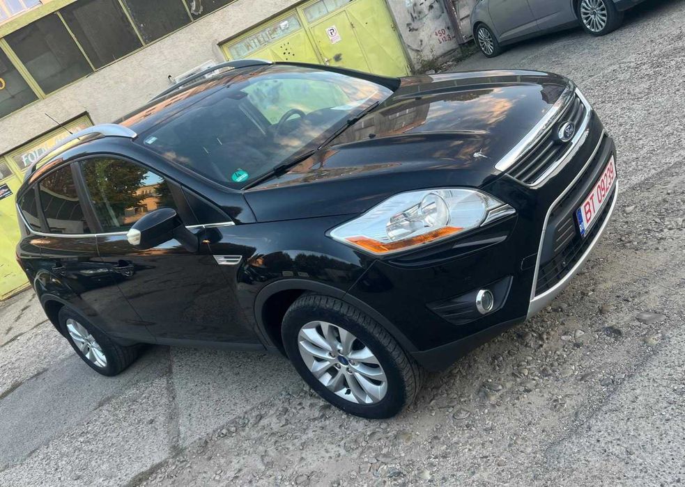 Vând Ford Kuga
