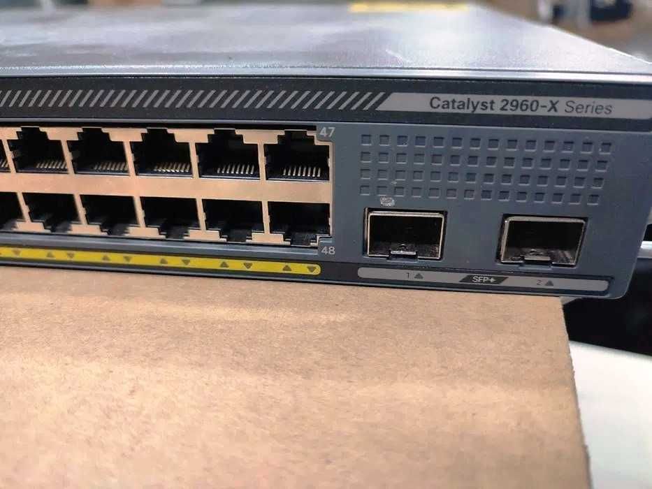 Продам коммутатор Cisco Catalist 2960-X Series