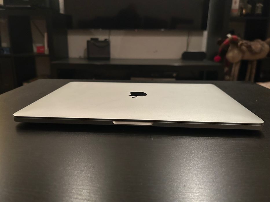 Macbook Pro 13" A1989 i7 16 GB RAM 500 GB SSD