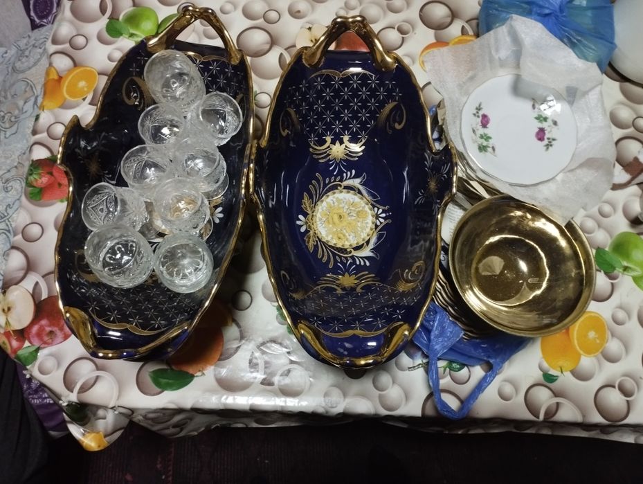 Чинни идишлар сотилади