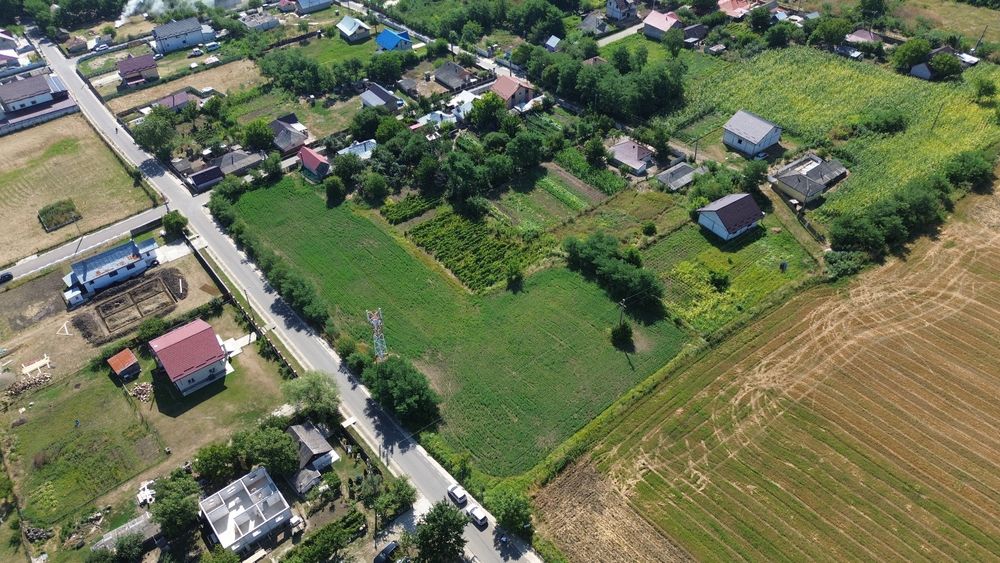 Casă de vânzare în Zmeu,comuna Lungani
