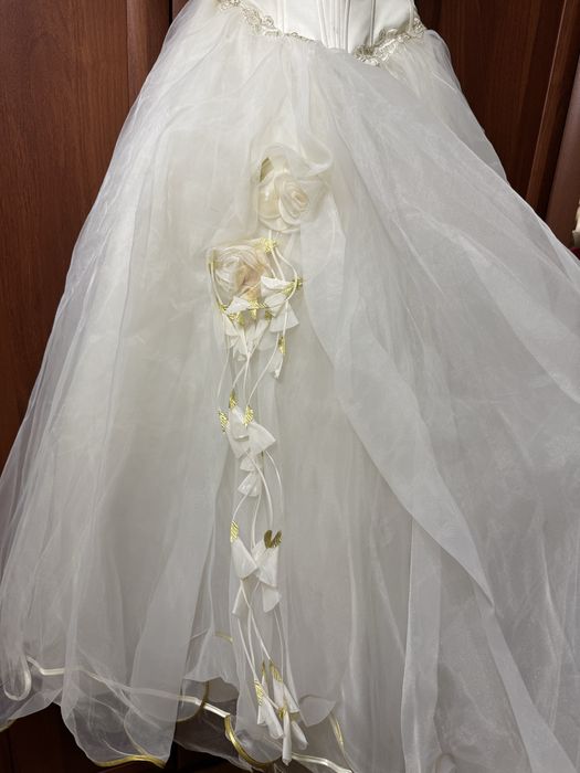 Продам свадебное платье