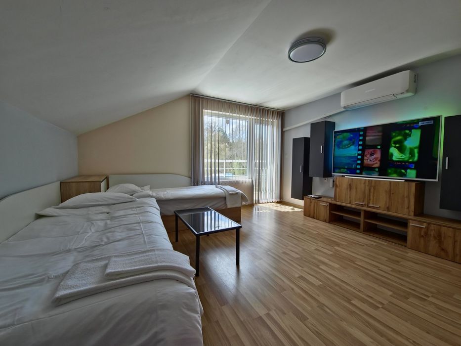 Къща за гости "Спирката" в село Хотово.