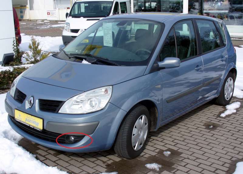 Решетки в бронята, с дупки за халогени Рено / Renault