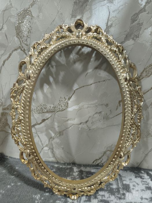 Зеркала. И Рамки совпласитал продам
