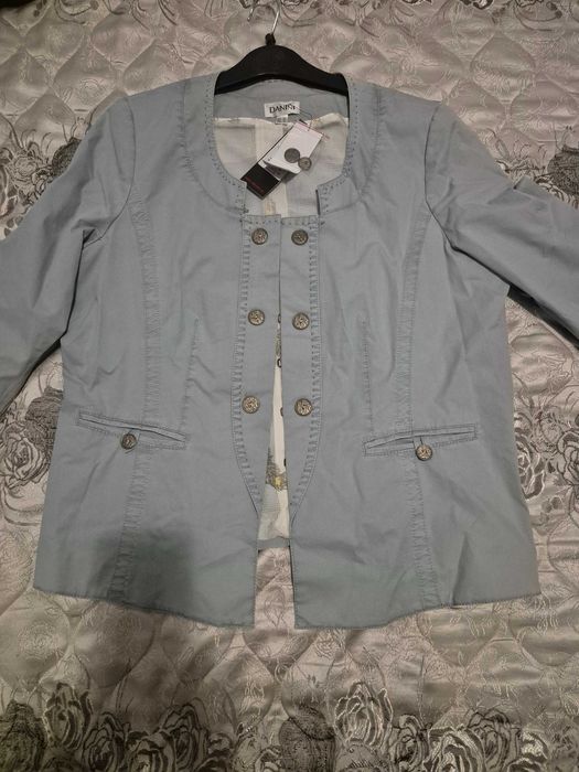 Сако и пола на Danini