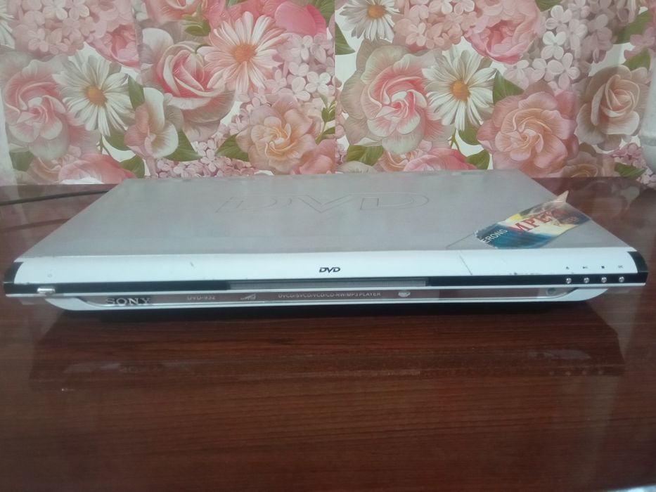 Продам DVD в отличном состоянии рабочий