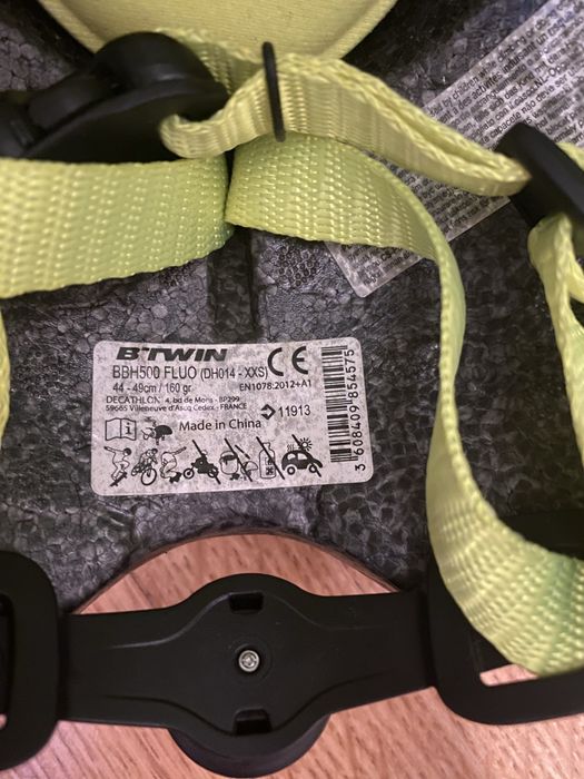 Hamax велокресло + крепление + шлем — 18 000 ₸