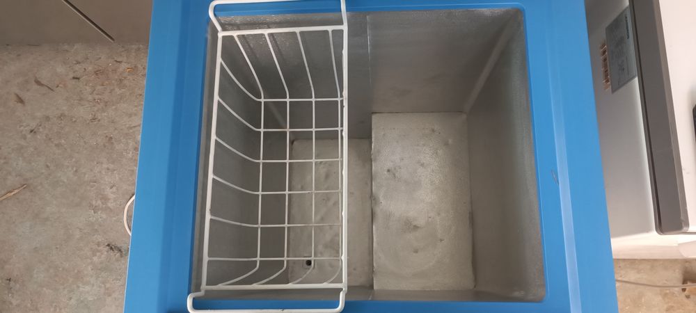 Продам морозильник 100л