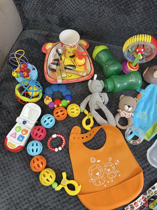 Игрушки погремушки кормление 0+