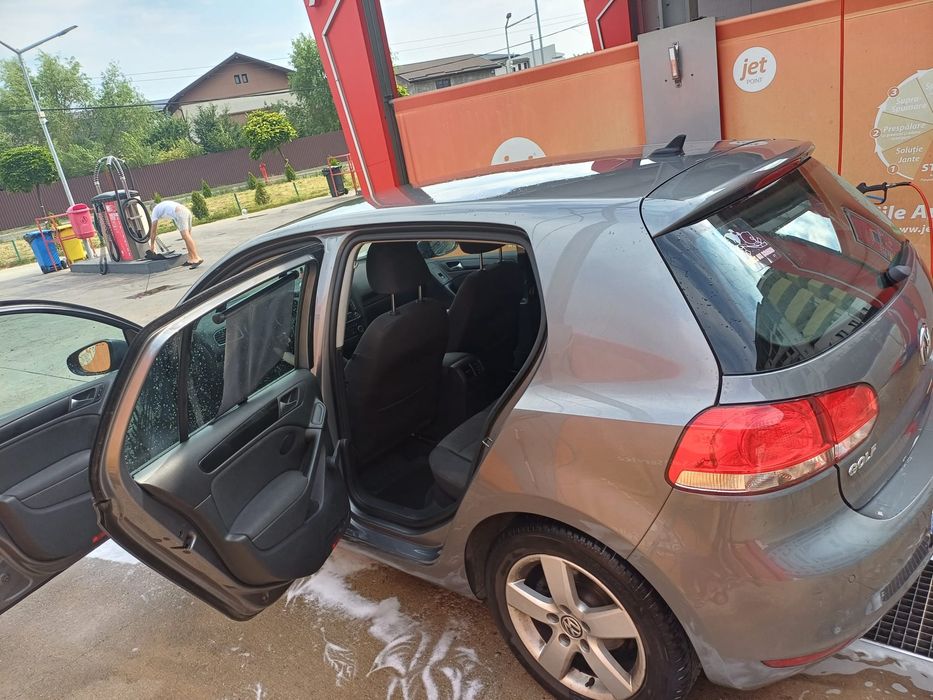 VOLKSWAGEN Golf 2012 — imagine 5