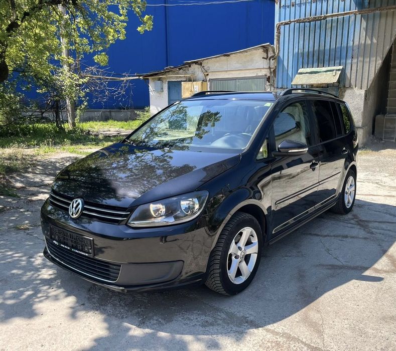 Volkswagen Touran 2012 / Diesel / DSG