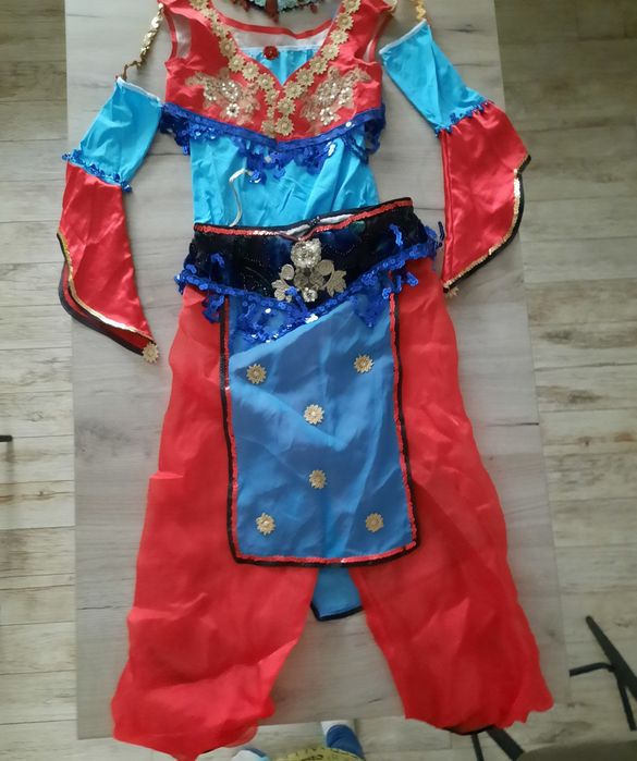 Costum deosebit balet, printesa Jasmine-din piesa Cenusareasa, 9-10 an