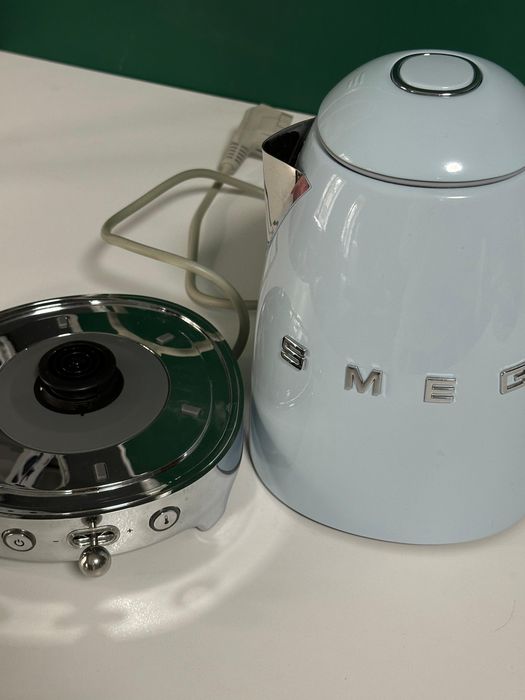 Smeg чайник голубой