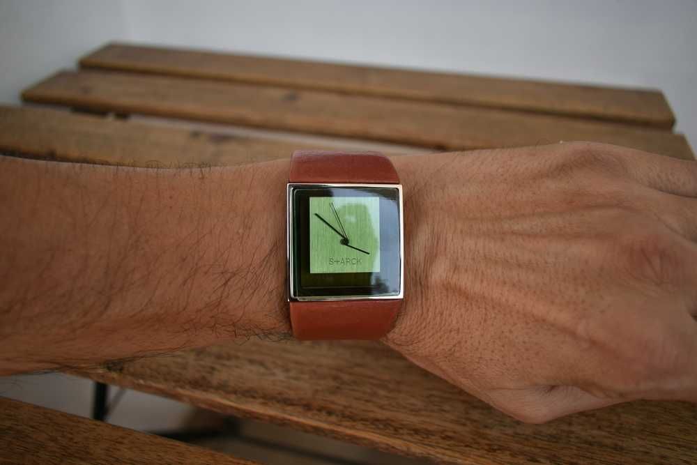 Часовници Fossil Starck и Quicksilver Baron