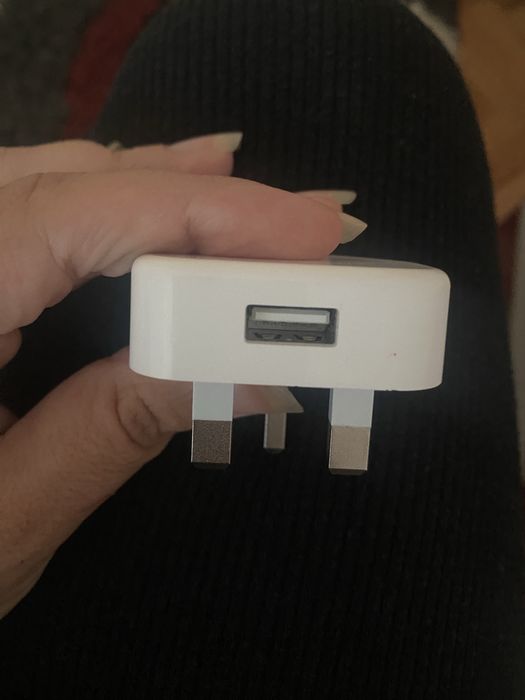 Адаптер за зарядно iPhone