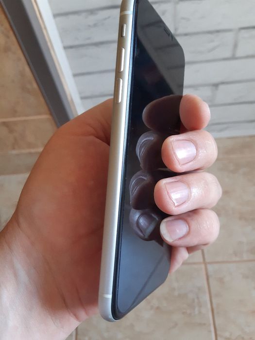 Iphone XR 64gb, ca nou, incarcator wifi cadou