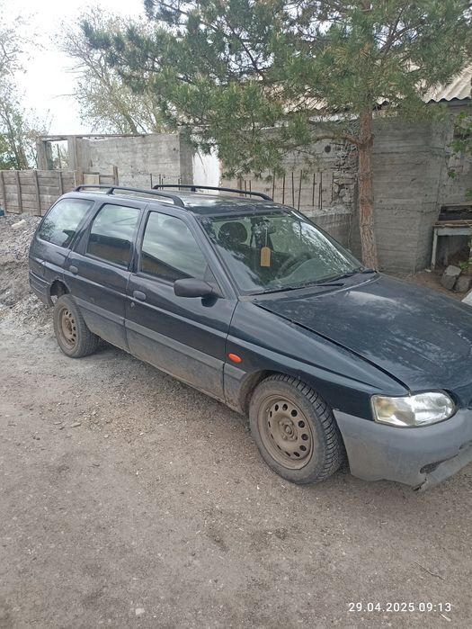 Продам  форд универсал