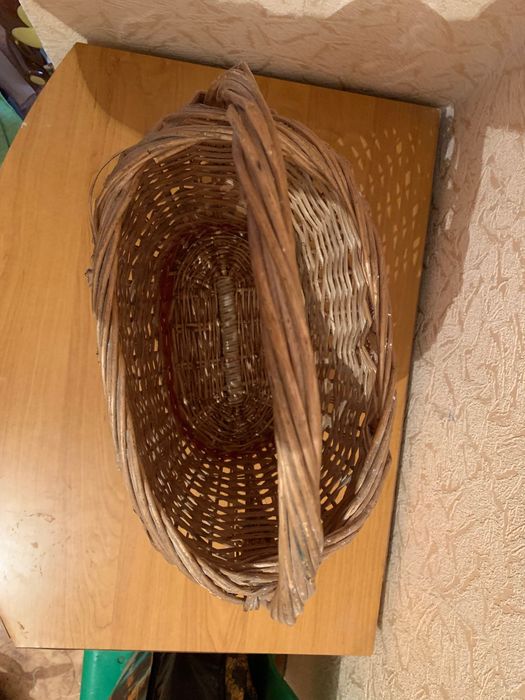 Корзина плетеная
