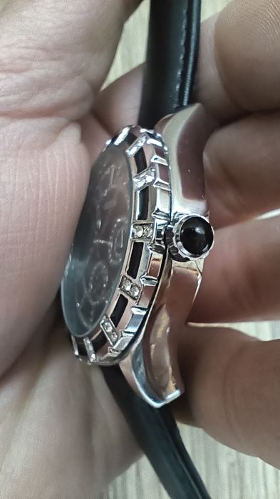 Дамски часовник GUESS W15054L2