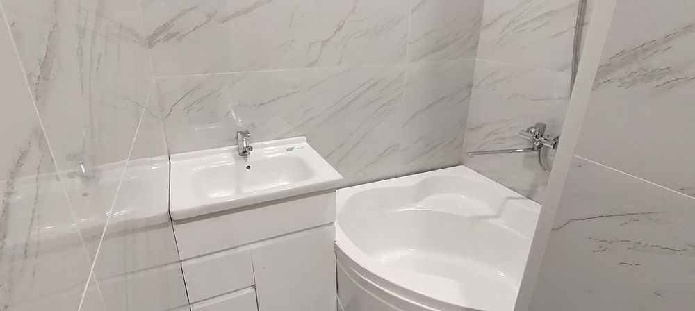 Продаётся 3 ком на воднике