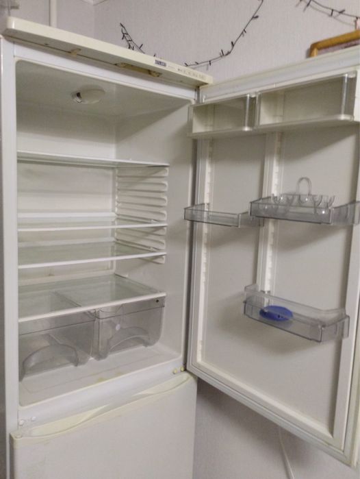 Холодильник  Б/У