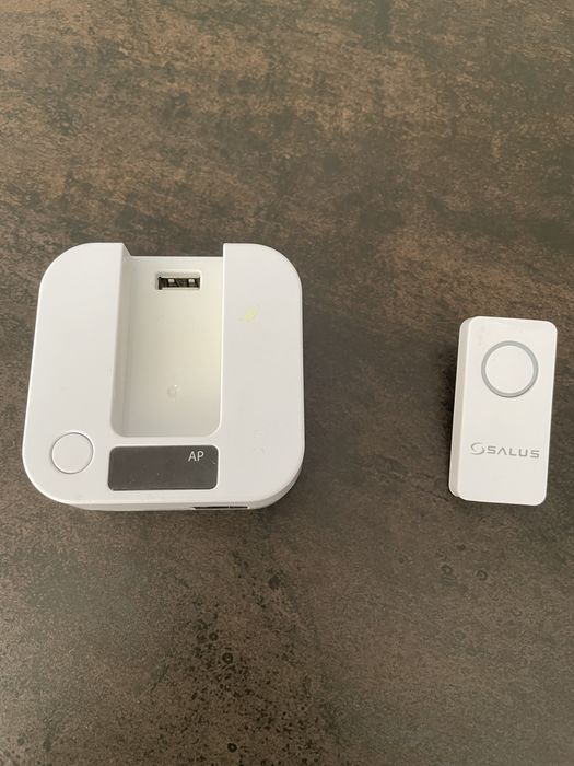 Pachet automatizare smart wifi Salus it600 gateway, coordonator si TRV