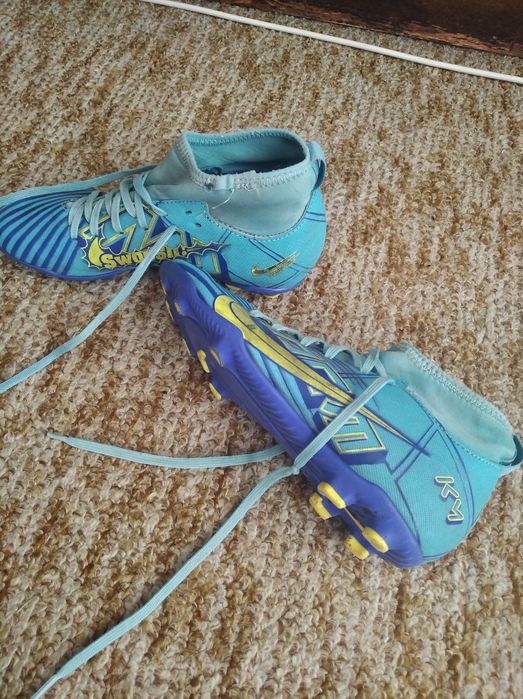 Бутонки н.36-37 само за 6 лв.