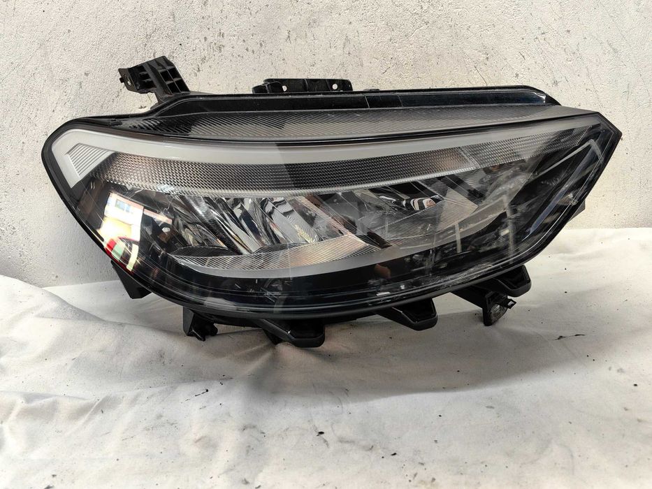 Оригинални  фарове Ляв Десен  Vw  ID3  Full Led