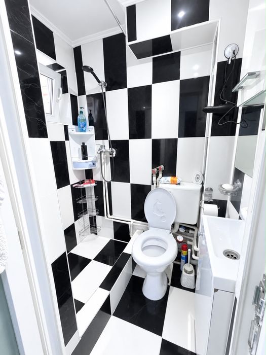Vând apartament