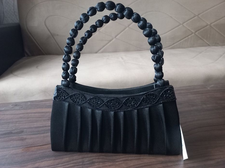 Предлагам нова чанта