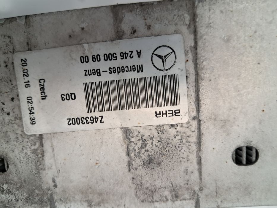 Интеркулер Mercedes  GLA W156