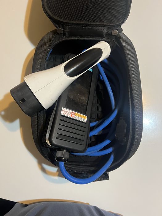 Incarcator auto electric/hybrid