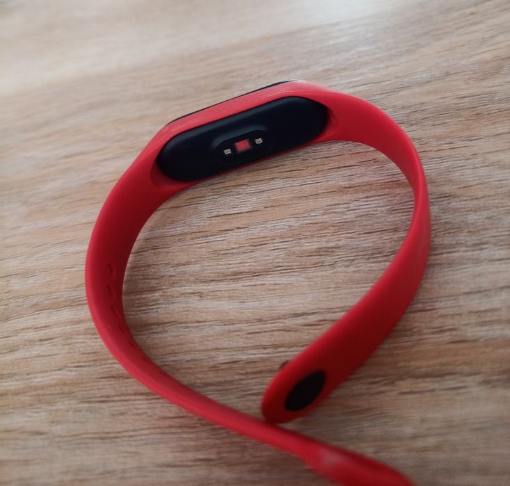 Продам Xiaomi Mi Band 3