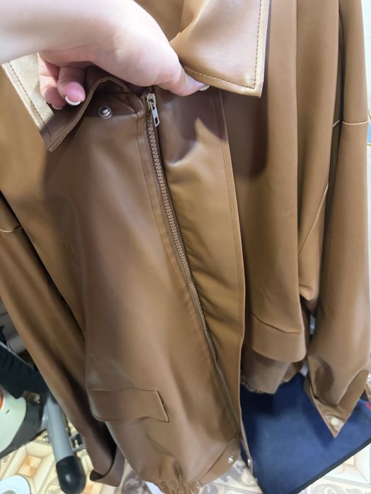 Продам куртку под кожанку