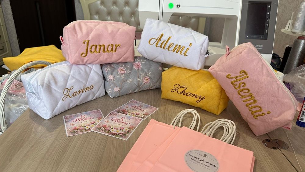 Косметички ручной работы.