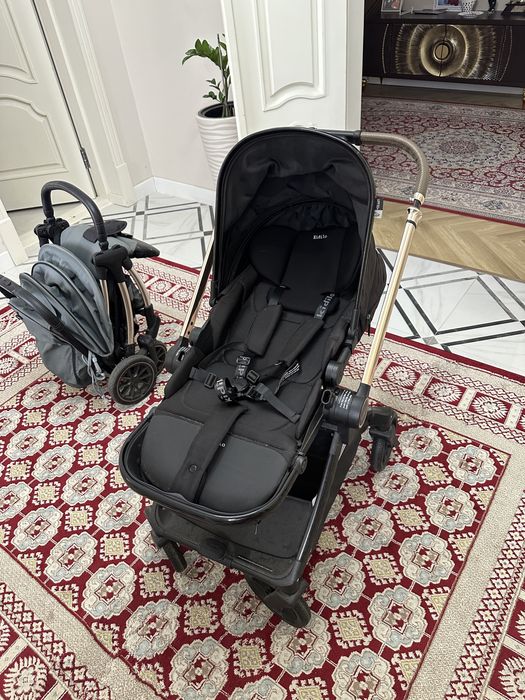 Коляска прогулочная Kidilo D900 Black Premium