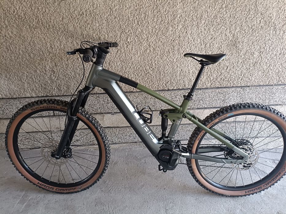 Ново електрическо колело Cube Stereo + зарядно